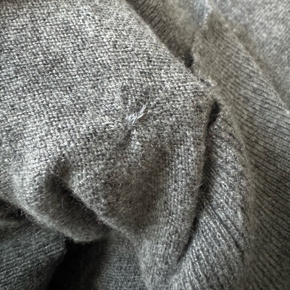 Judith & Charles Wool Cashmere V-Neck Sweater Size S - Picture 6 of 6